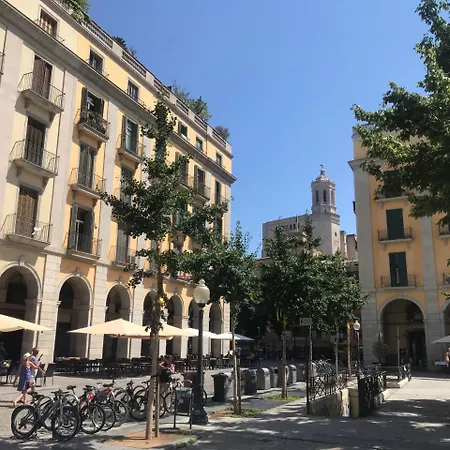 Dreams Placa Independencia Girona